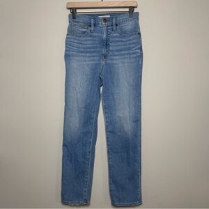 Madewell Women's Light Blue Straight-Leg Jeans